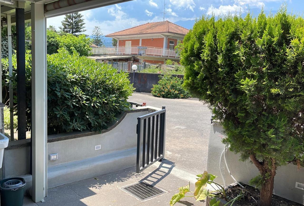 Fondachello Sea House Apartman Mascali Kültér fotó